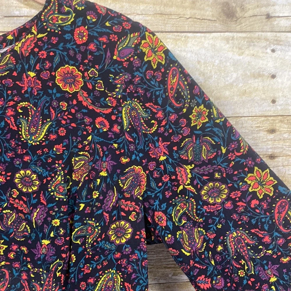 Forever 21 paisley floral print blouse size medium - Picture 5 of 11